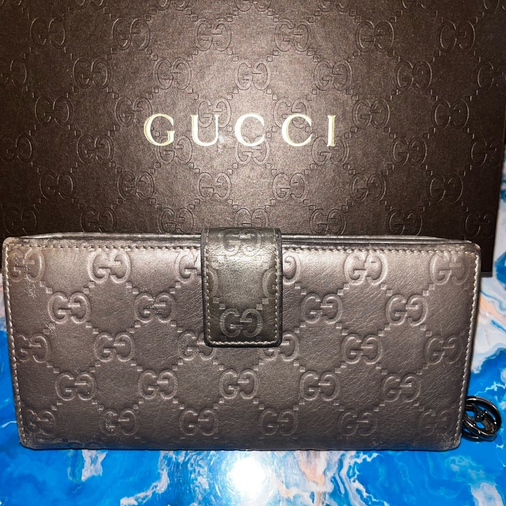 💎 Gucci guccisima leather silver/pewter wallet w/ silver 3d GG zipper pull!